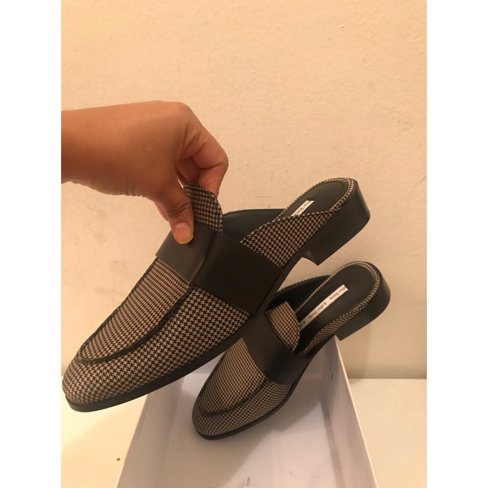 Slip on - Picture 2 of 7